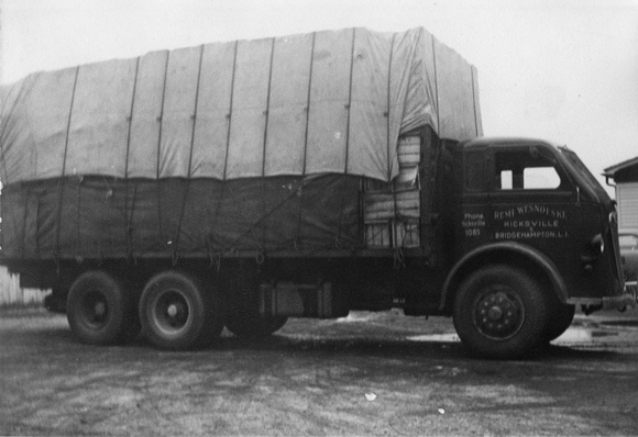 Autocar loaded for market